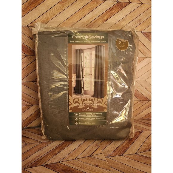 New Royal Velvet Plaza Blackout Grommet Balsam Green Panel Curtains 50" x 84" - Picture 1 of 5